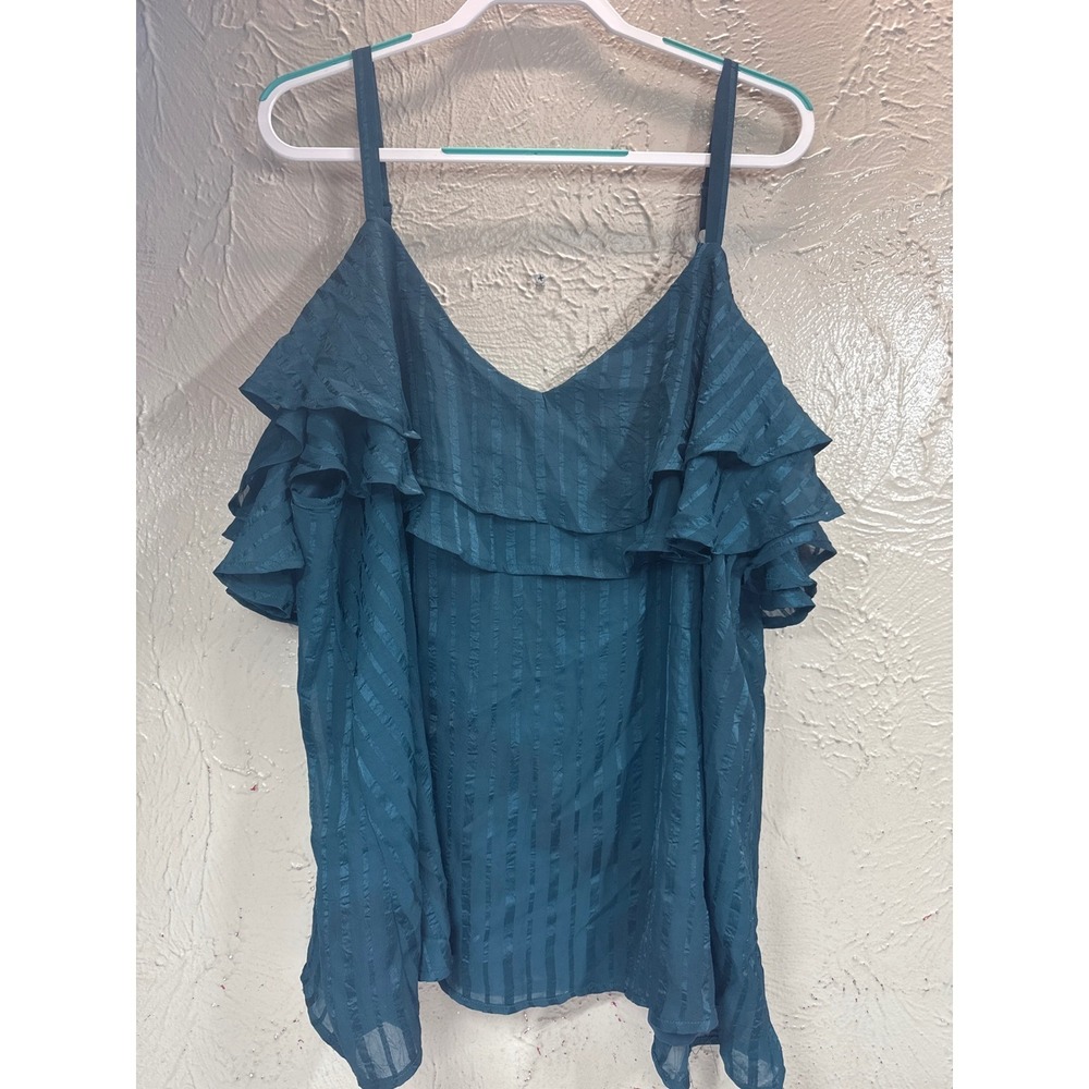 Torrid Emerald Green Cold Shoulder Ruffle Sleeve Striped Blouse Size 2 2X NEW‎